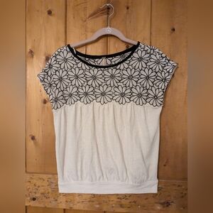 Free People Cut Out Black And White Floral Top Size Small